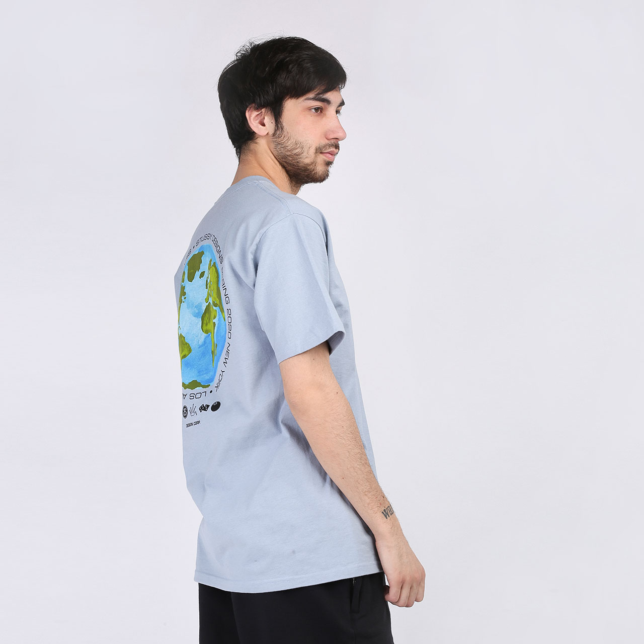 мужская голубая футболка Stussy T-SHIRT GLOBAL DESIGN 1904506-slate - цена, описание, фото 2