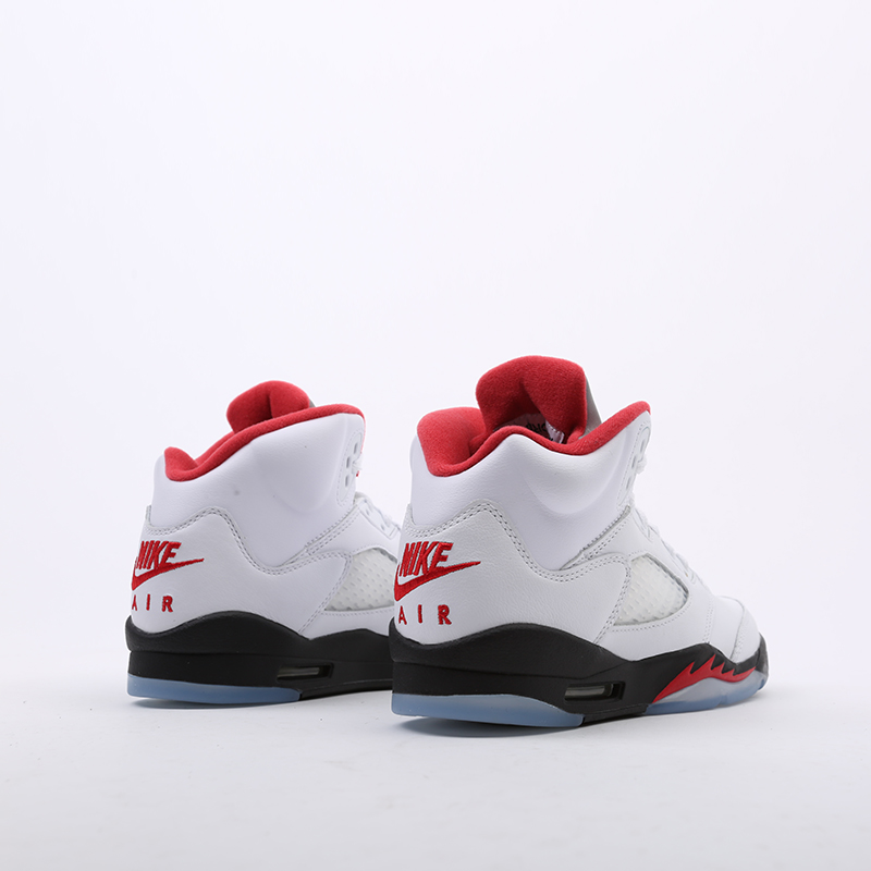 Женские кроссовки Jordan 5 Retro (GS) (440888-102)  - цена, описание, фото 3