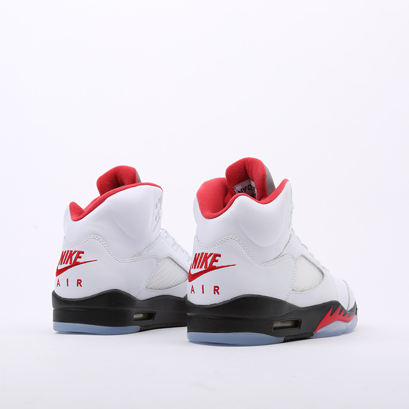 мужские белые кроссовки Jordan 5 Retro DA1911-102 - цена, описание, фото 3