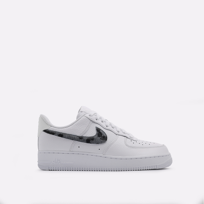 мужские белые кроссовки Nike Air Force 1 LV8 CW7567-100 - цена, описание, фото 1
