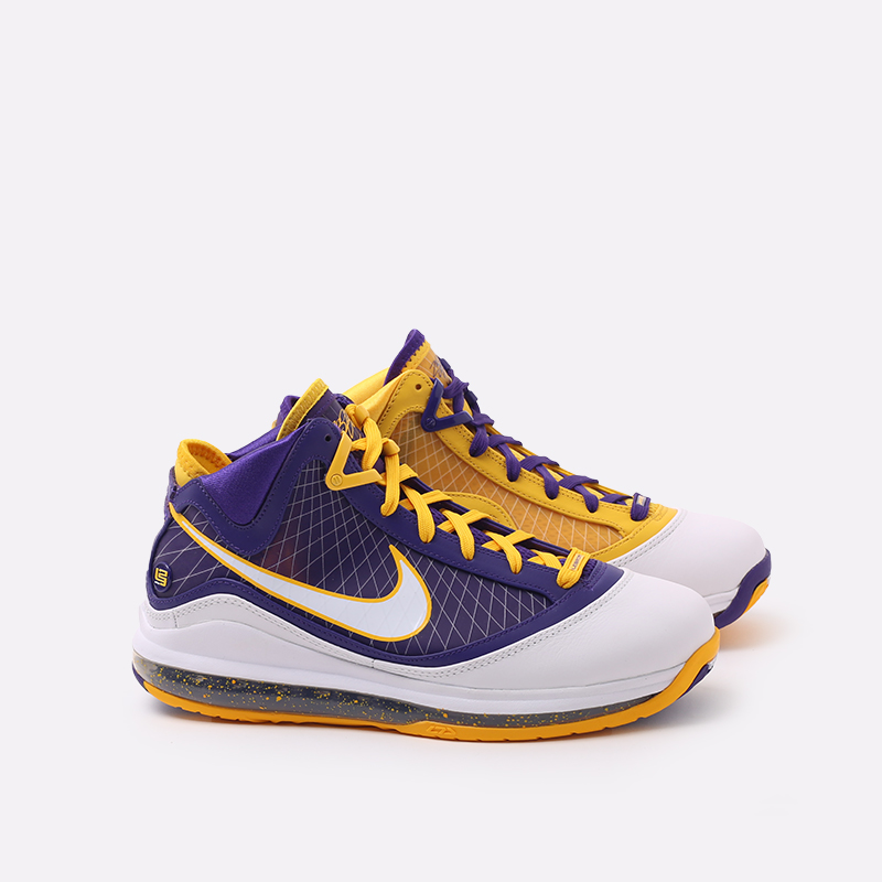 мужские желтые баскетбольные кроссовки Nike Lebron VII QS CW2300-500 - цена, описание, фото 1