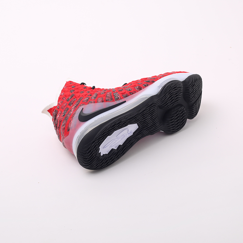  красные баскетбольные кроссовки Nike Lebron XVII BQ3177-601 - цена, описание, фото 2