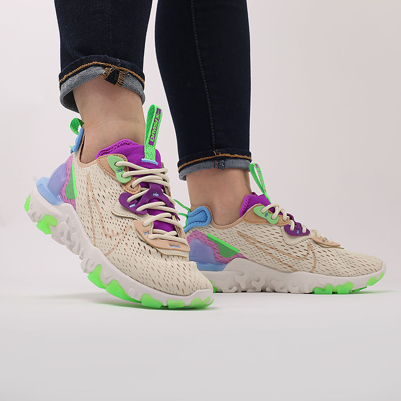 женские бежевые кроссовки Nike WMNS NSW React Vision CI7523-200 - цена, описание, фото 8
