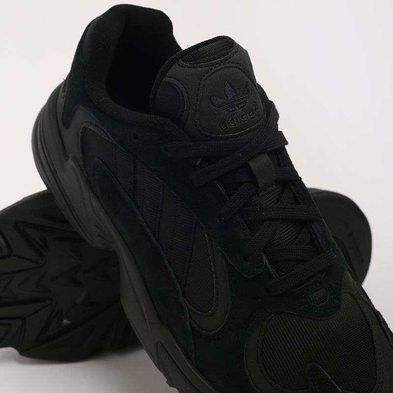 мужские черные кроссовки adidas Yung-1 G27026 - цена, описание, фото 8
