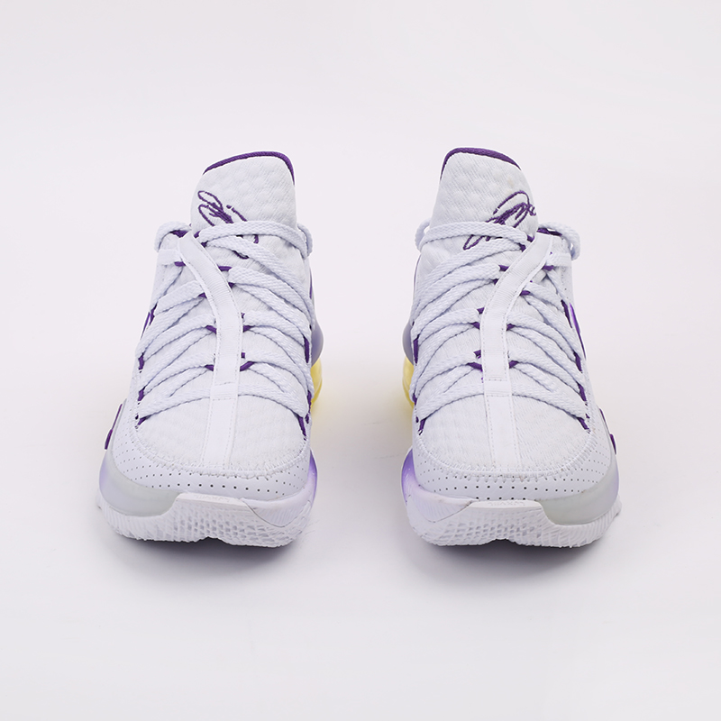 Баскетбольные кроссовки Nike Lebron XVII Low (CD5007-102)  - цена, описание, фото 5