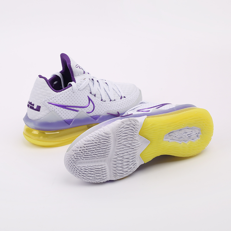  белые баскетбольные кроссовки Nike Lebron XVII Low CD5007-102 - цена, описание, фото 3