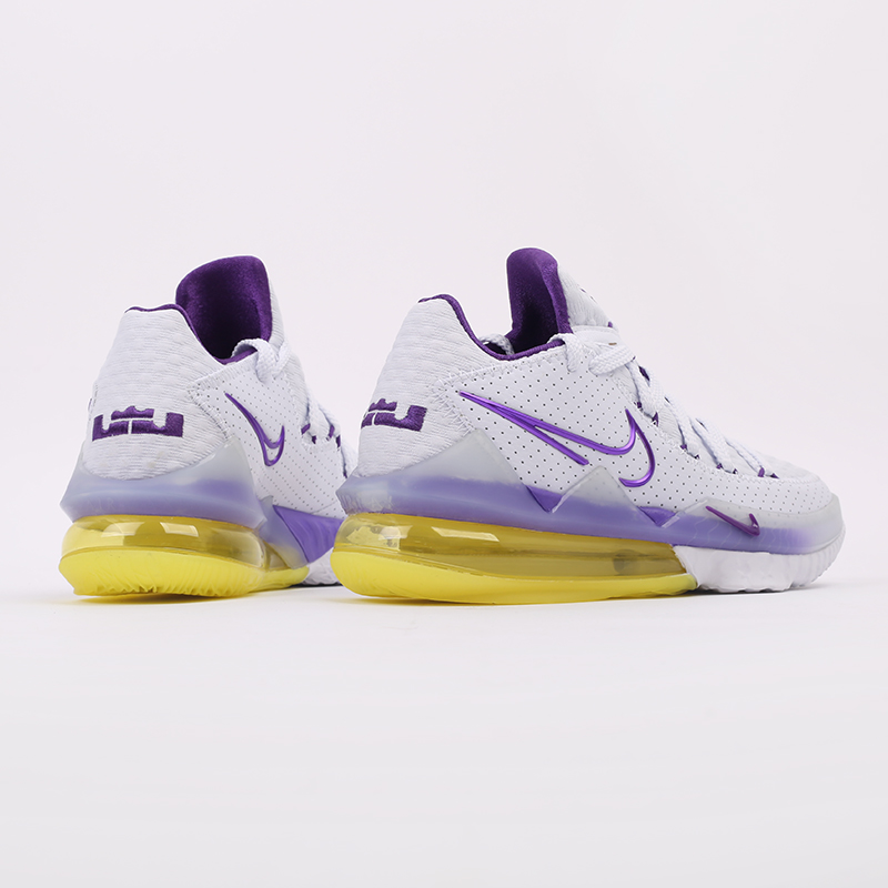 белые баскетбольные кроссовки Nike Lebron XVII Low CD5007-102 - цена, описание, фото 4