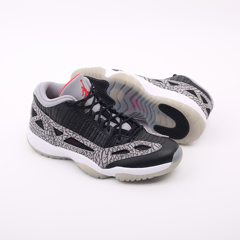 мужские черные кроссовки Jordan 11 Retro Low IE 919712-006 - цена, описание, фото 2
