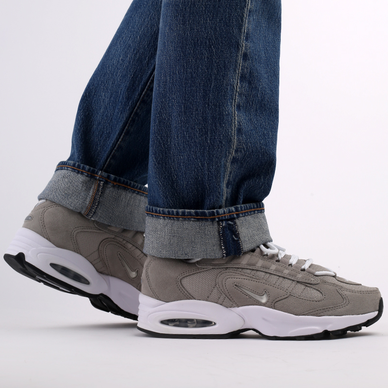 мужские серые кроссовки Nike Air Max Triax LE CT0171-001 - цена, описание, фото 10