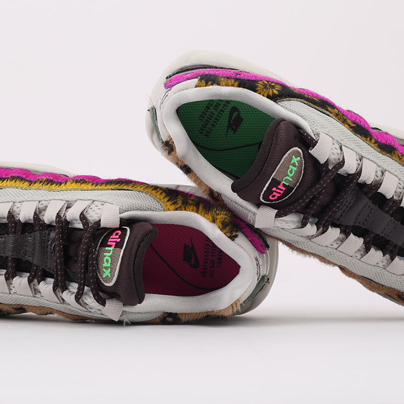 женские разноцветные кроссовки Nike WMNS Air Max 95 PRM CZ8102-001 - цена, описание, фото 4