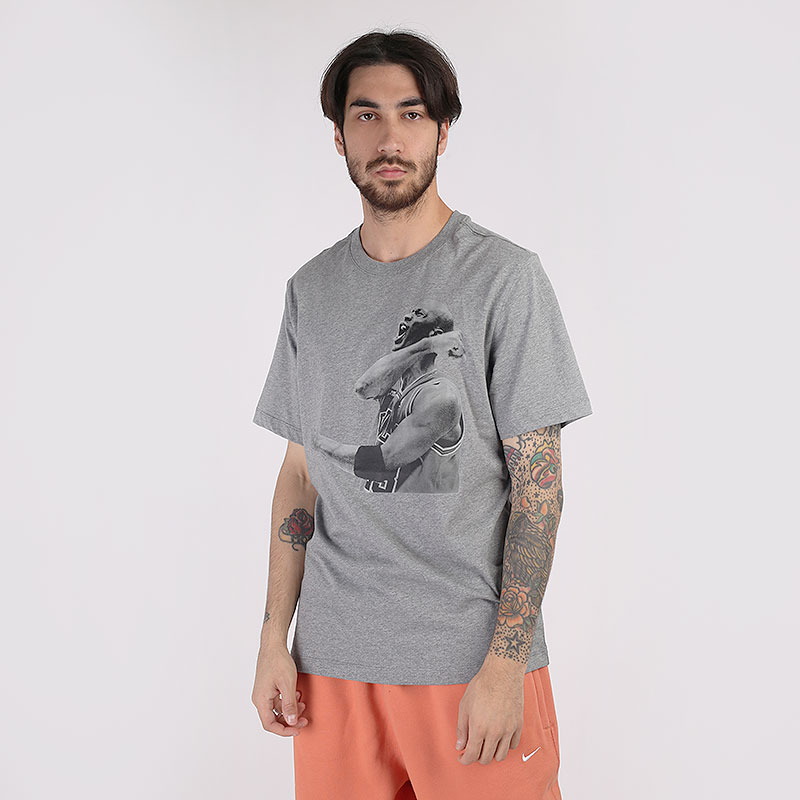 мужская серая футболка Jordan Photo Short-Sleeve Crew CN3588-091 - цена, описание, фото 1