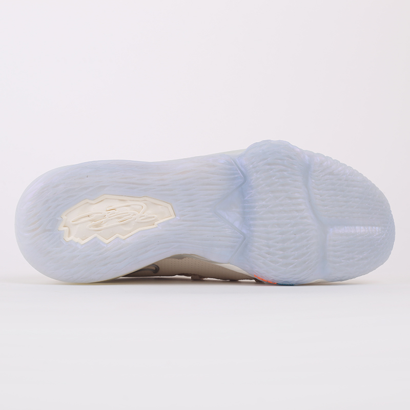 Мужские баскетбольные кроссовки Nike Lebron XVII Low (CD5007-200)  - цена, описание, фото 5
