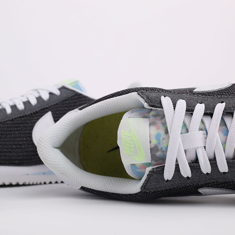 мужские серые кроссовки Nike Cortez Basic PRM CQ6663-001 - цена, описание, фото 6