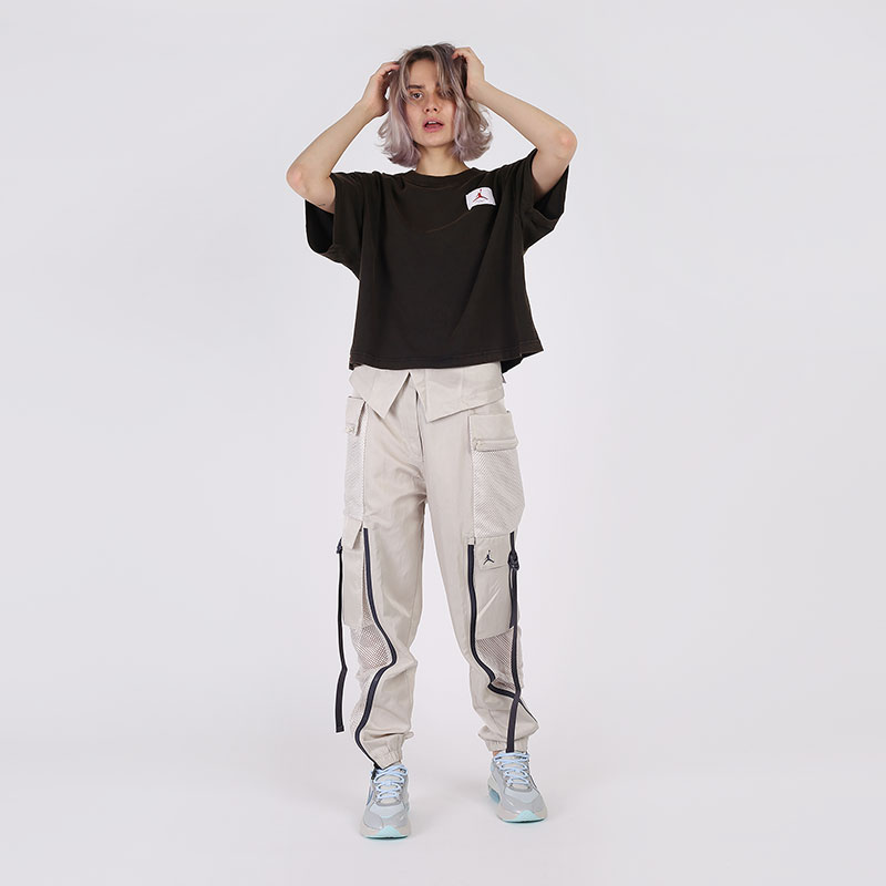 Женская футболка Jordan Essentials Short-Sleeve Boxy (CZ4139-010)  - цена, описание, фото 4