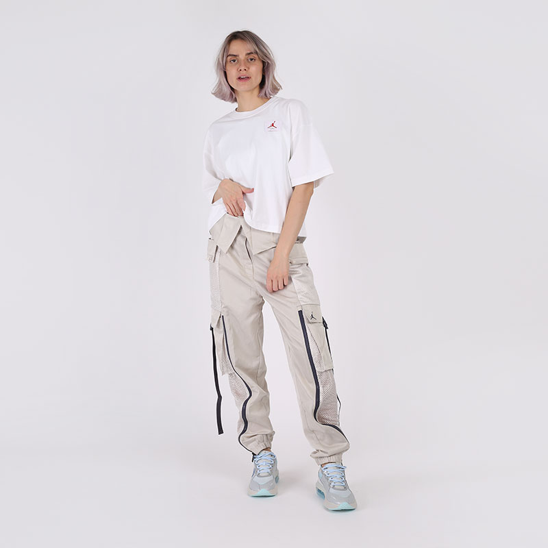 Женская футболка Jordan Essentials Short-Sleeve Boxy (CZ4139-100)  - цена, описание, фото 4