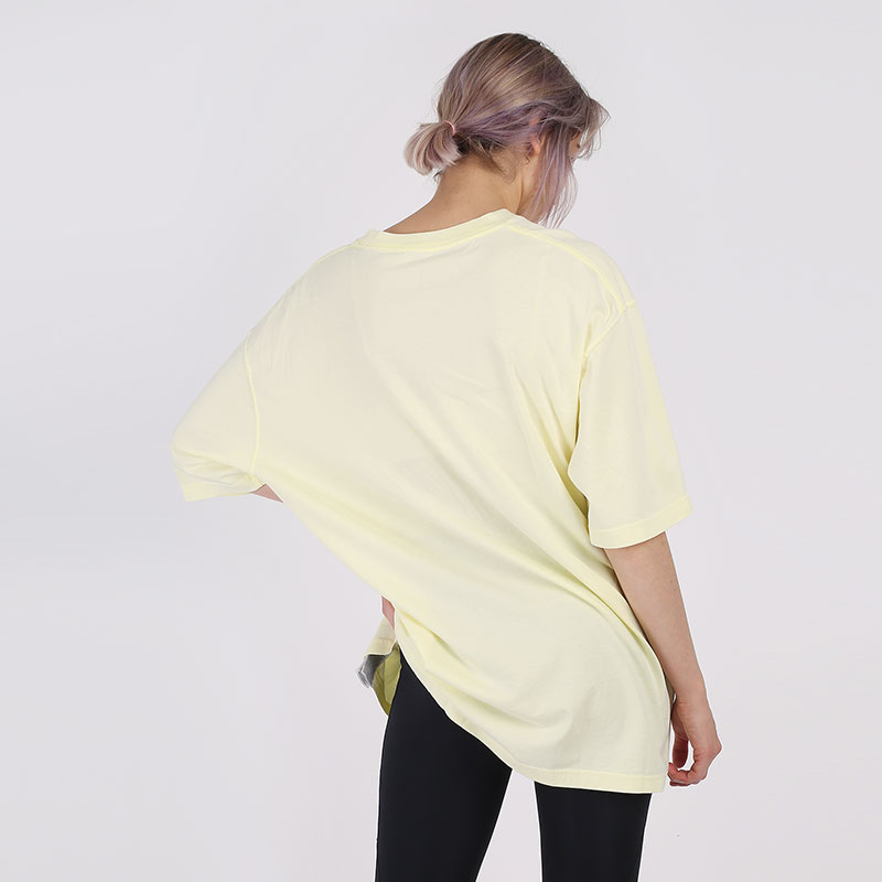 женская желтая футболка Jordan Utility T-Shirt CV7443-877 - цена, описание, фото 2