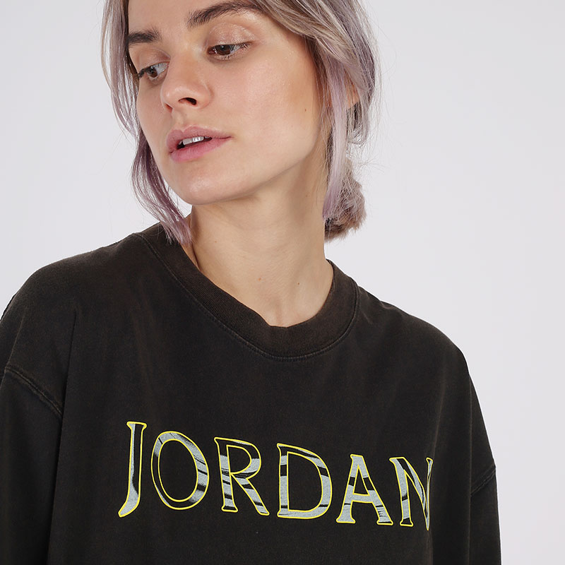 женская черная футболка Jordan Utility T-Shirt CV7443-010 - цена, описание, фото 3