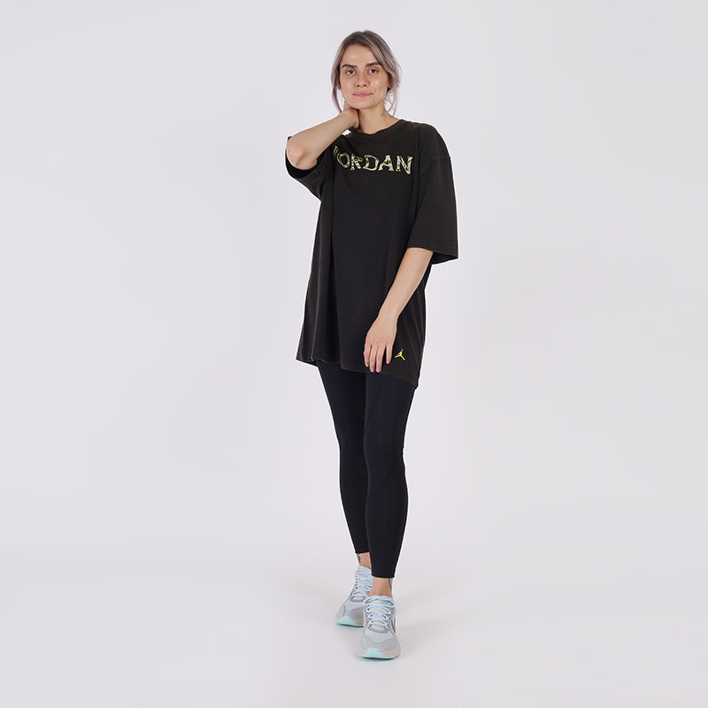 Женская футболка Jordan Utility T-Shirt (CV7443-010)  - цена, описание, фото 5