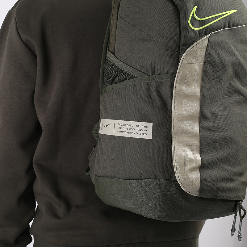  зеленый рюкзак Nike Elite Pro 23L CK4237-325 - цена, описание, фото 2