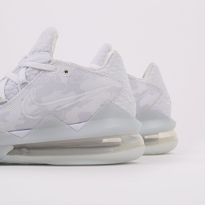 Баскетбольные кроссовки Nike Lebron XVII Low (CD5007-103)  - цена, описание, фото 5