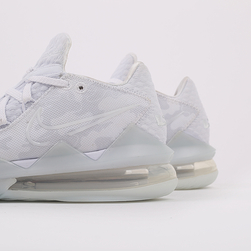  белые баскетбольные кроссовки Nike Lebron XVII Low CD5007-103 - цена, описание, фото 5