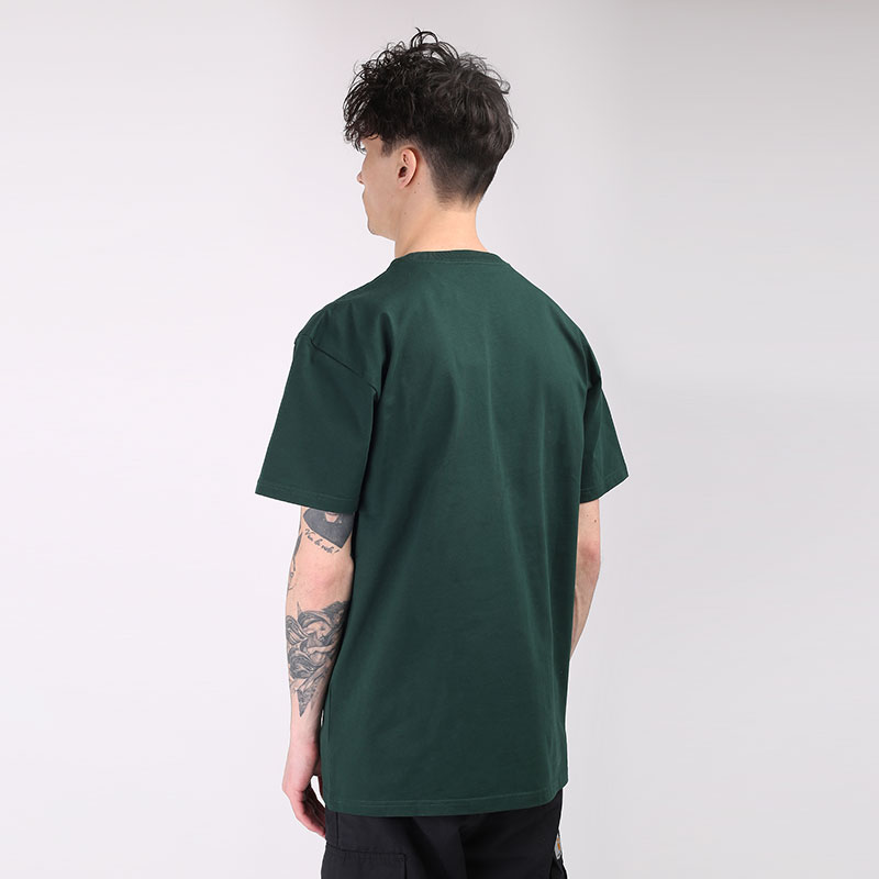мужская зеленая футболка Carhartt WIP Chase T-Shirt I026391-bottlegr/gold - цена, описание, фото 2