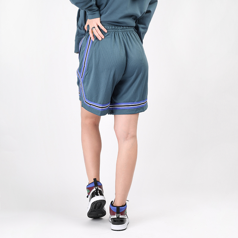 женские синие шорты Nike Swoosh Fly CK6599-058 - цена, описание, фото 2
