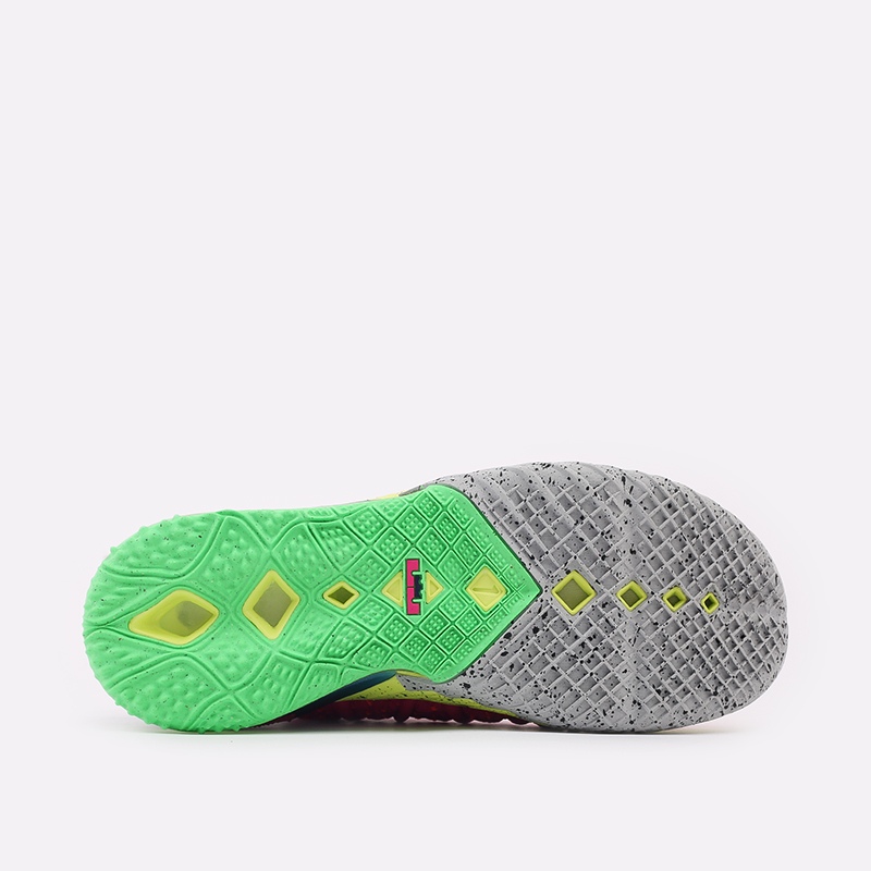 

Кроссовки Nike, Розовый, Lebron XVIII