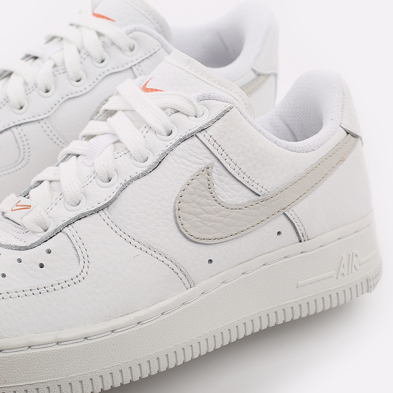 женские белые кроссовки Nike WMNS Air Force 1 '07 DC1162-100 - цена, описание, фото 6