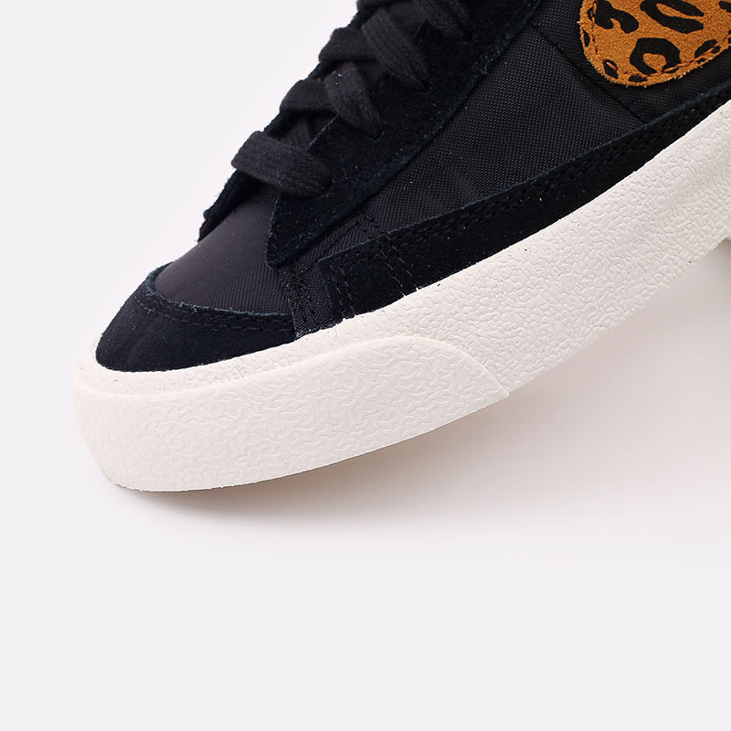 Женские кроссовки Nike WMNS Blazer Mid '77 (DC9207-001)  - цена, описание, фото 6