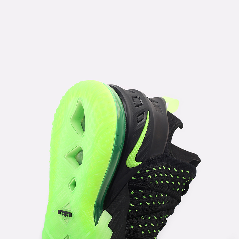Мужские баскетбольные кроссовки Nike Lebron XVIII (CQ9283-005)  - цена, описание, фото 5