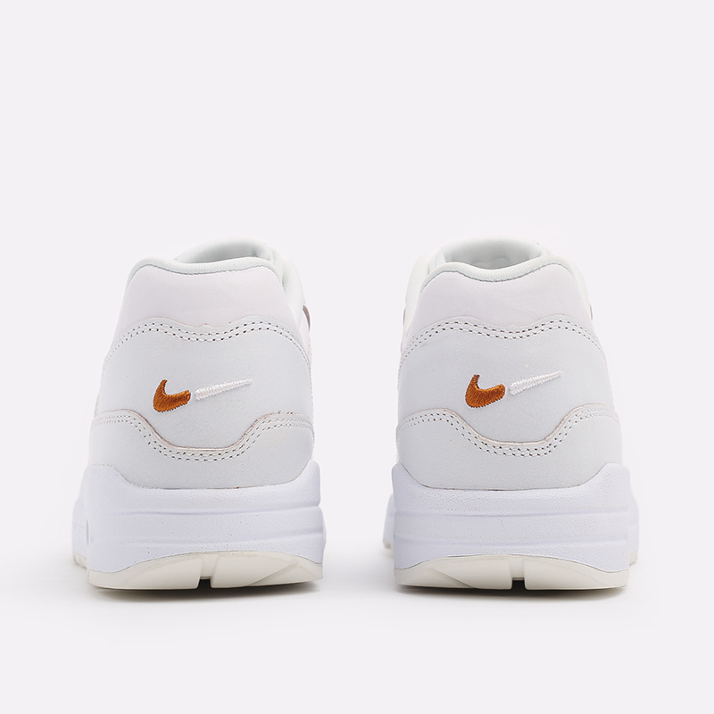 женские белые кроссовки Nike WMNS Air Max 1 DC9204-100 - цена, описание, фото 3