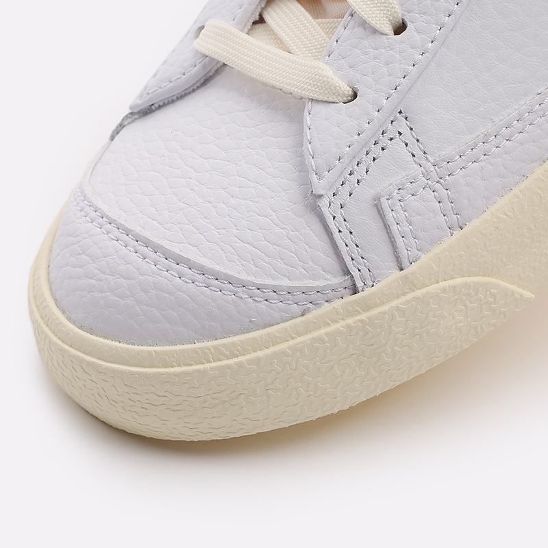 мужские белые кроссовки Nike Blazer Mid '77 VNTG EMB CW6421-100 - цена, описание, фото 5