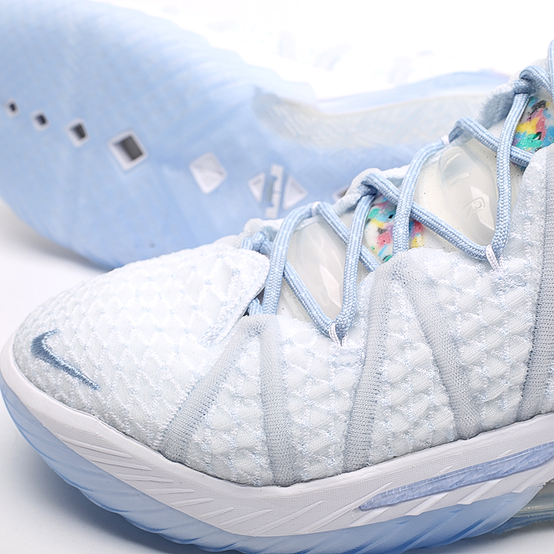 Мужские баскетбольные кроссовки Nike Lebron XVIII (CW3156-400)  - цена, описание, фото 7