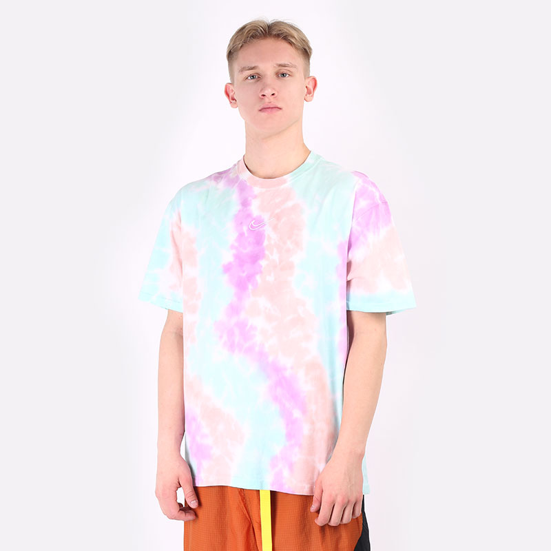 мужская разноцветная футболка Nike Sportswear T-Shirt DB6149-100 - цена, описание, фото 1