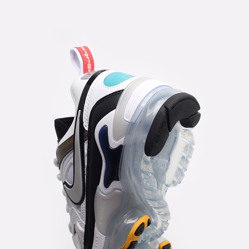 Женские кроссовки Nike WMNS Air Vapormax EVO (DC9113-100)  - цена, описание, фото 5
