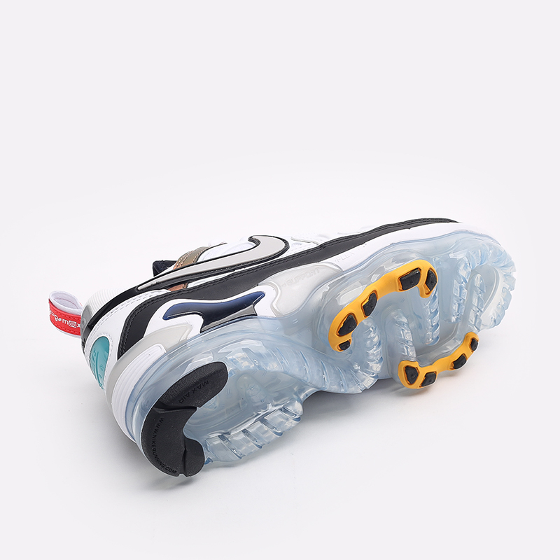Женские кроссовки Nike WMNS Air Vapormax EVO (DC9113-100)  - цена, описание, фото 4