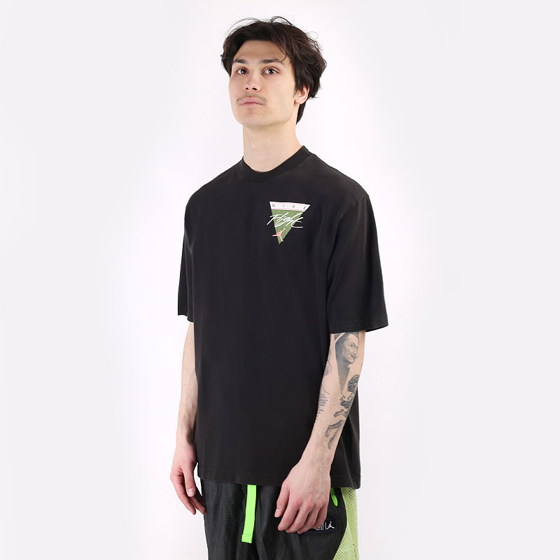 мужская черная футболка Jordan Flight Essentials Washed Graphic Tee CZ8063-010 - цена, описание, фото 1