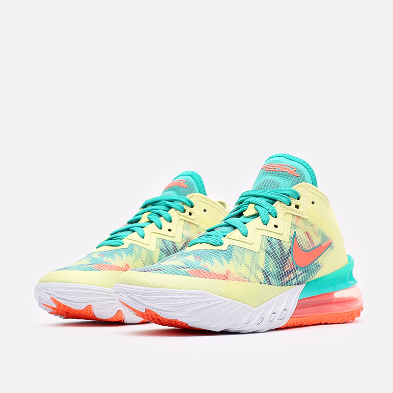 мужские белые баскетбольные кроссовки Nike Lebron XVIII Low CV7562-300 - цена, описание, фото 2