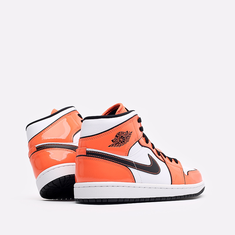 мужские оранжевые кроссовки Jordan 1 Mid SE DD6834-802 - цена, описание, фото 3