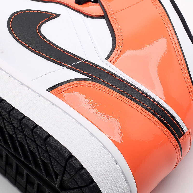 мужские оранжевые кроссовки Jordan 1 Mid SE DD6834-802 - цена, описание, фото 7