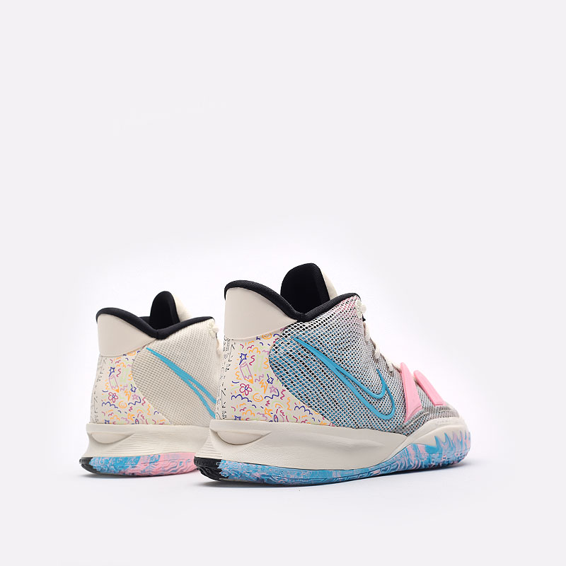 Баскетбольные кроссовки Nike Kyrie 7 (CZ0141-100)  - цена, описание, фото 6