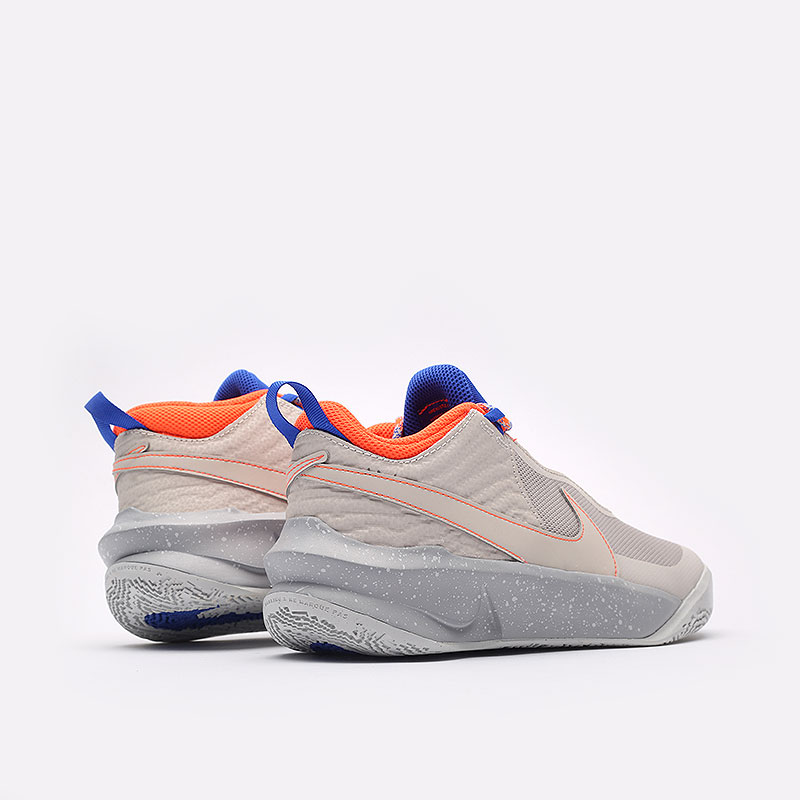 Женские баскетбольные кроссовки Nike Team Hustle D 10 SE (GS) (CZ4179-001)  - цена, описание, фото 4