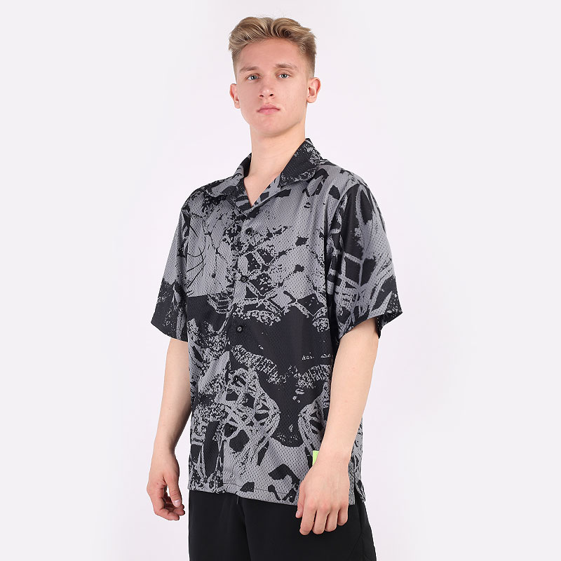 мужская серая рубашка Jordan Flight Printed Short-Sleeve Button Down CZ4734-010 - цена, описание, фото 1