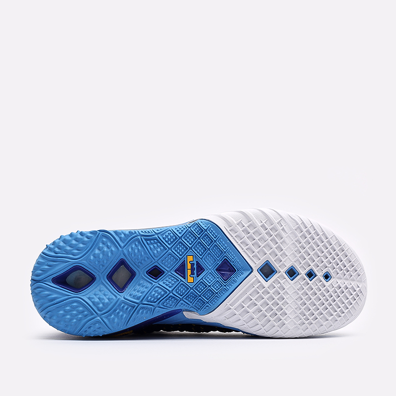 Мужские баскетбольные кроссовки Nike Lebron XVIII (CQ9283-006)  - цена, описание, фото 5