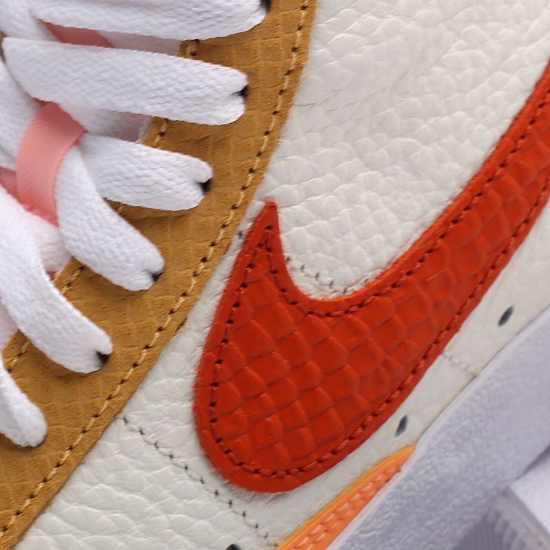 Женские кроссовки Nike WMNS Blazer Mid '77 (DM2872-100)  - цена, описание, фото 8