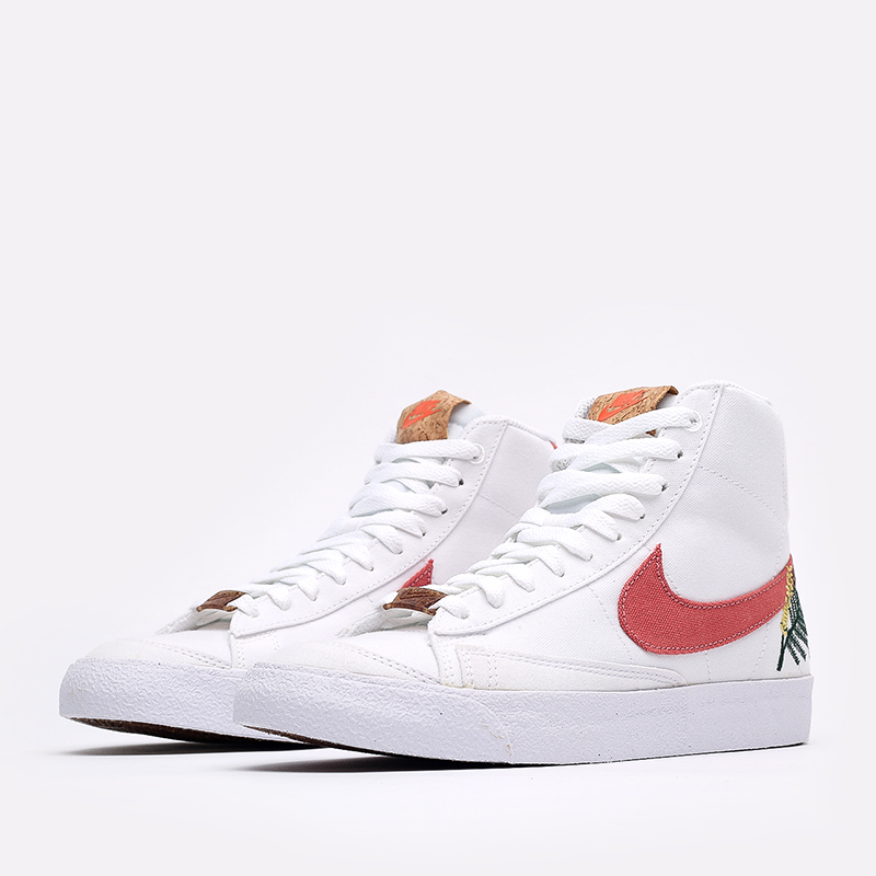 женские белые кроссовки Nike WMNS Blazer Mid '77 SE DC9265-101 - цена, описание, фото 2