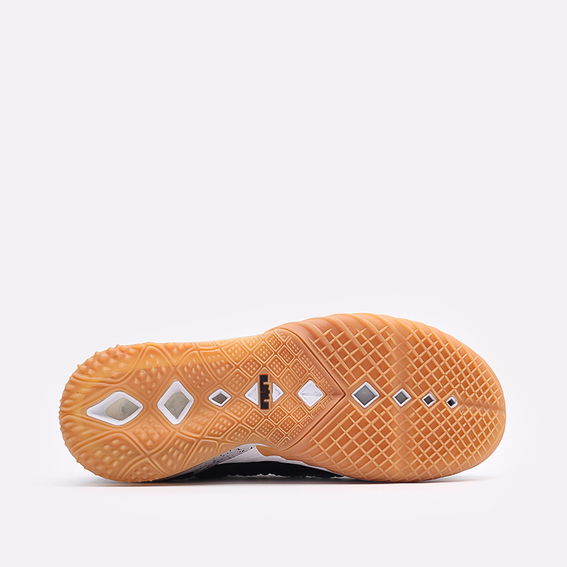 Мужские баскетбольные кроссовки Nike Lebron XVIII (CQ9283-007)  - цена, описание, фото 5