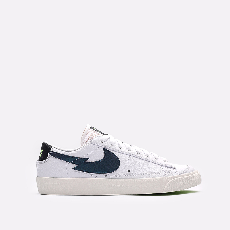 мужские белые кроссовки Nike Blazer Low '77 DJ6895-100 - цена, описание, фото 1