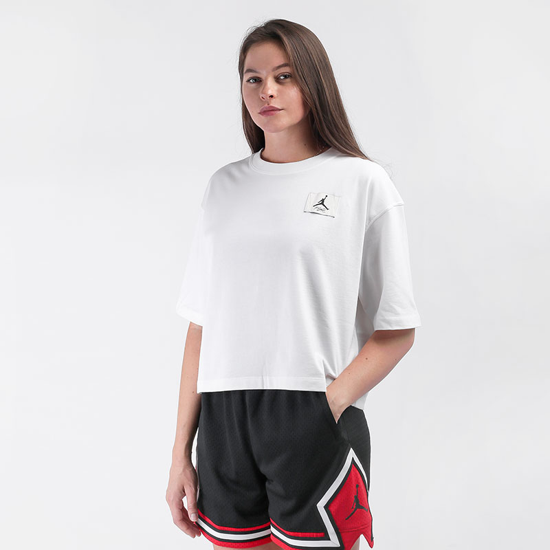 Женская футболка Jordan Essentials Boxy T-Shirt (DD7054-100)  - цена, описание, фото 1
